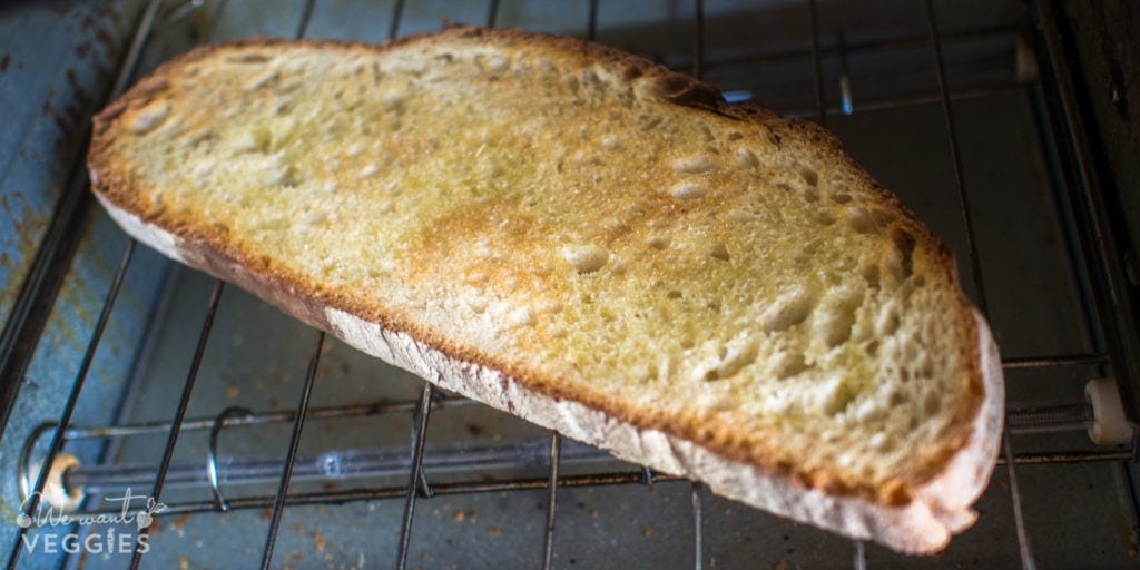 Toasted French bread slice