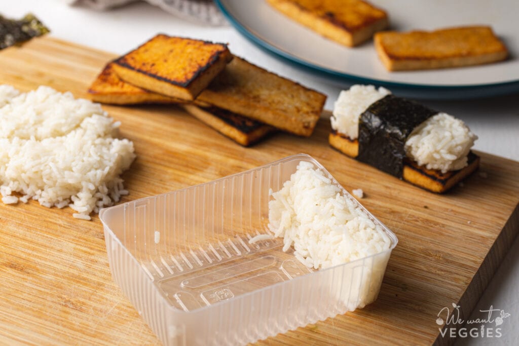 Rice pressed in a container