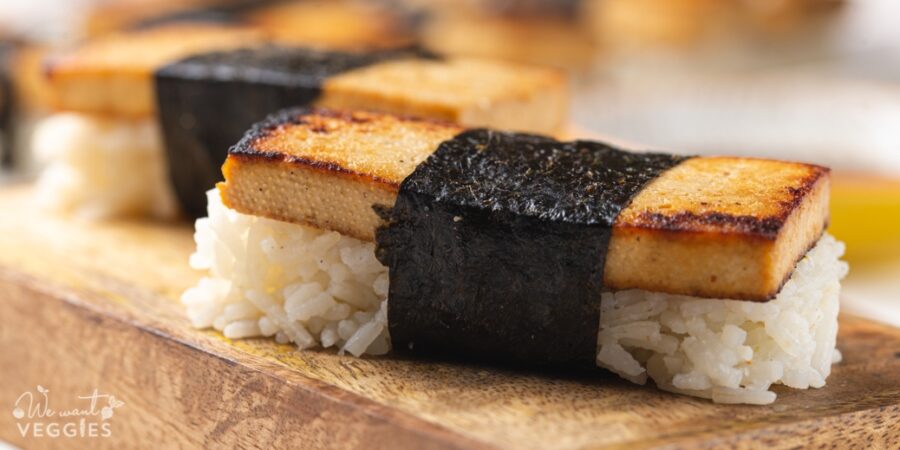 Tofu musubi on cutting board