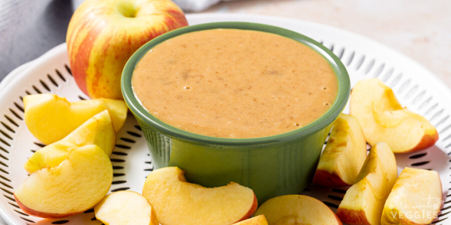 Sweet apple dip served with fresh apple slices