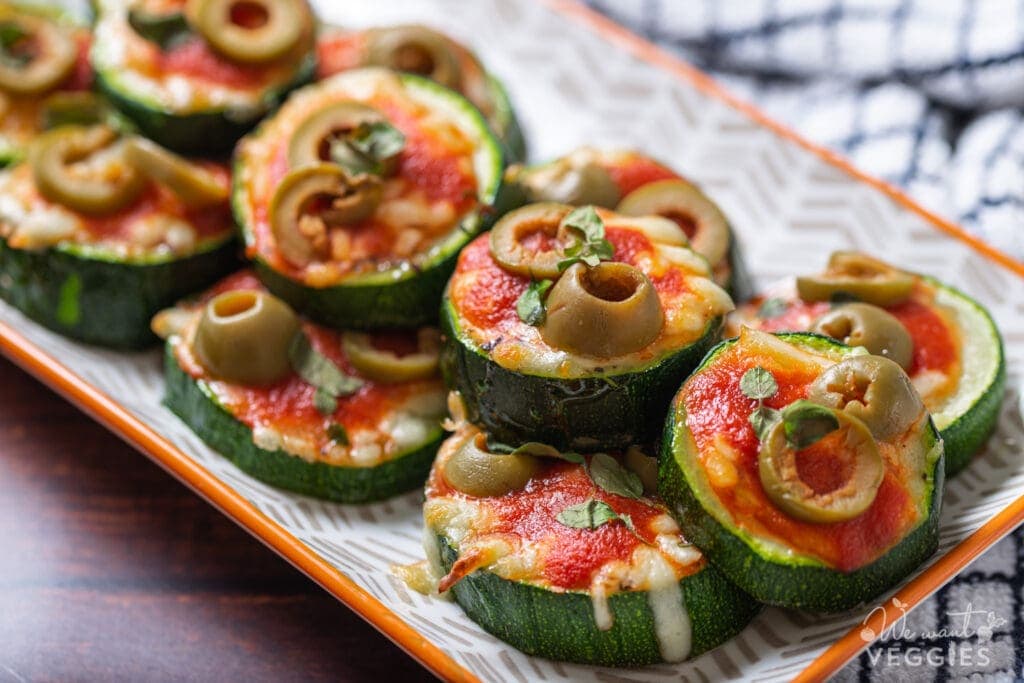 Plated zucchini pizza bites