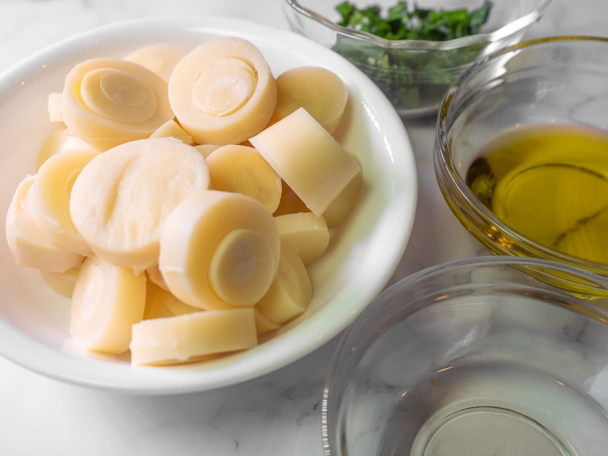 Heart of palm, olive oil, wine, parsley